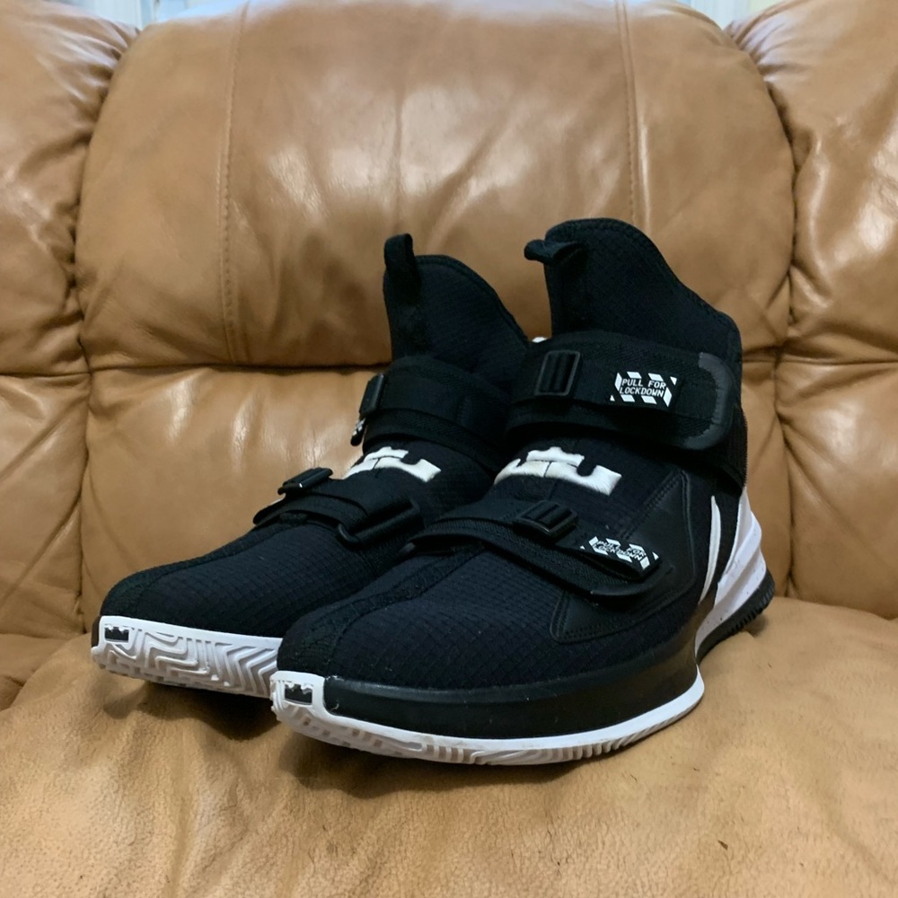 nike lebron soldier 13